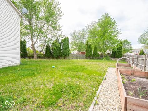 7611 Penguin Circle Indianapolis IN 46239