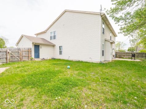 7611 Penguin Circle Indianapolis IN 46239