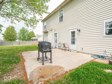 7611 Penguin Circle Indianapolis IN 46239