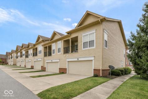 1626 Lacebark Drive Greenwood IN 46143