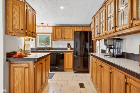 5824 S Poplar Grove Road Columbus IN 47201