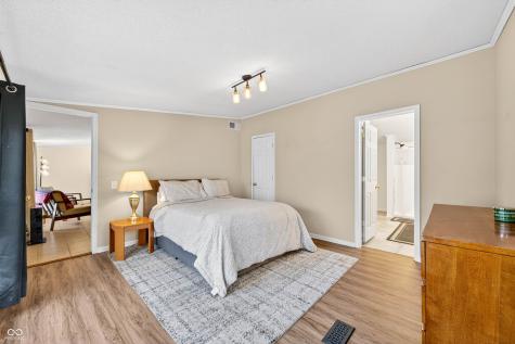 5824 S Poplar Grove Road Columbus IN 47201