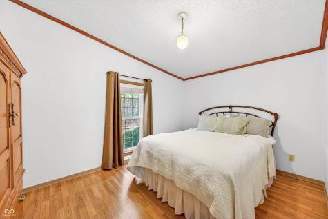 5824 S Poplar Grove Road Columbus IN 47201