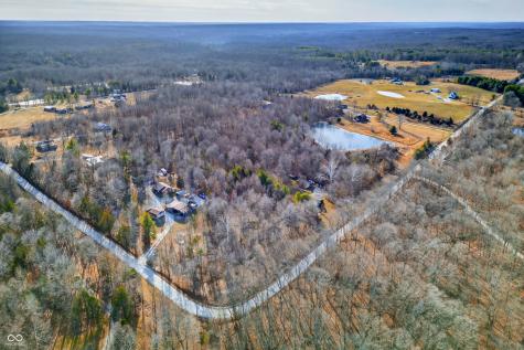 5824 S Poplar Grove Road Columbus IN 47201