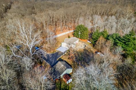 5824 S Poplar Grove Road Columbus IN 47201