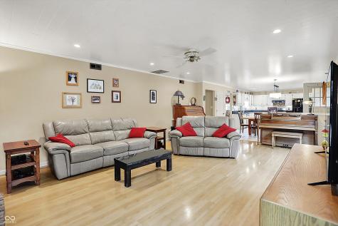 4521 Tarragon Drive Indianapolis IN 46237