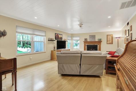 4521 Tarragon Drive Indianapolis IN 46237