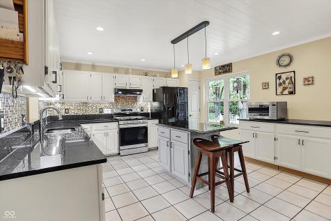 4521 Tarragon Drive Indianapolis IN 46237