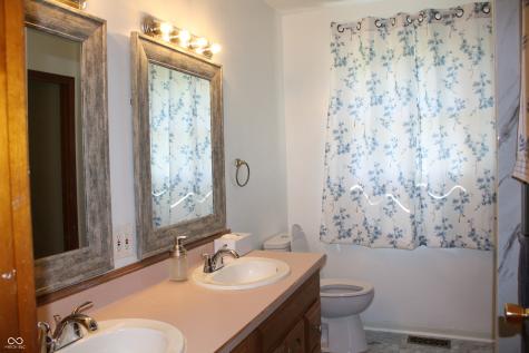8221 S Delaware Street Indianapolis IN 46227