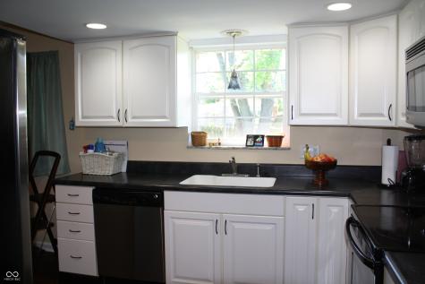 8221 S Delaware Street Indianapolis IN 46227