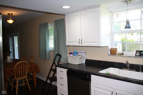 8221 S Delaware Street Indianapolis IN 46227