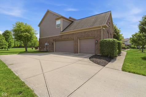 9449 Shadow Rock Circle Zionsville IN 46077