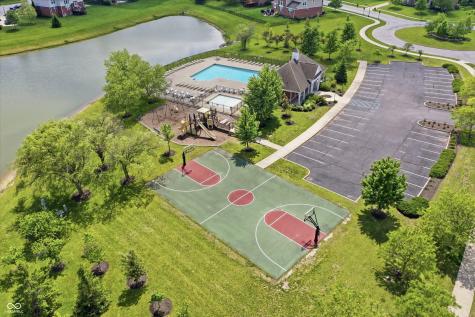 9449 Shadow Rock Circle Zionsville IN 46077