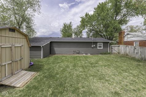 419 Hollybrook Drive New Whiteland IN 46184
