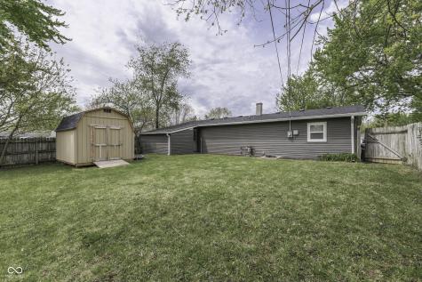 419 Hollybrook Drive New Whiteland IN 46184