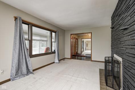417 N 300 W Greenfield IN 46140