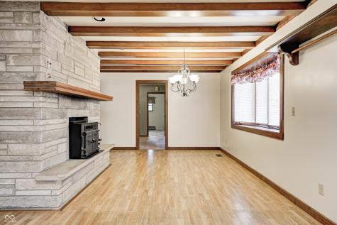 417 N 300 W Greenfield IN 46140