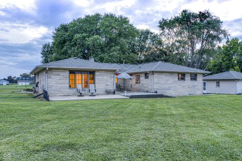 417 N 300 W Greenfield IN 46140