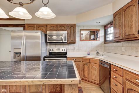 417 N 300 W Greenfield IN 46140