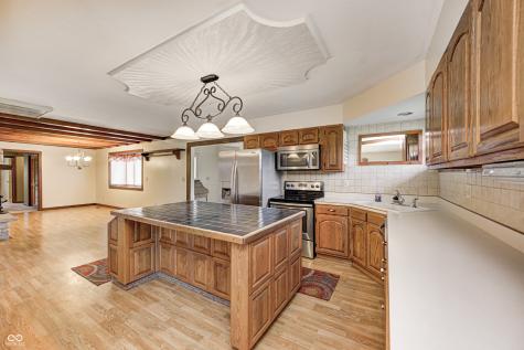 417 N 300 W Greenfield IN 46140