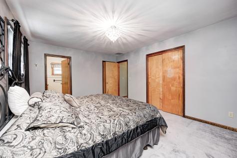 417 N 300 W Greenfield IN 46140
