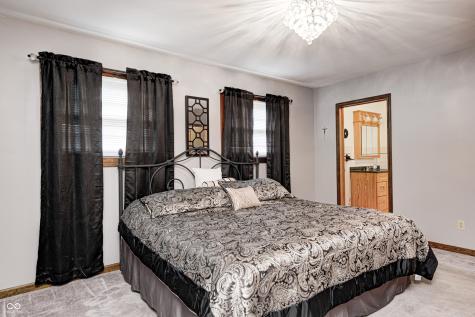 417 N 300 W Greenfield IN 46140