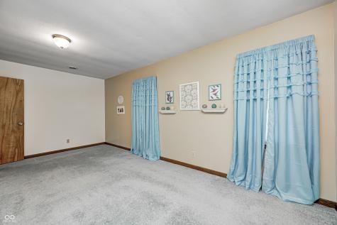 417 N 300 W Greenfield IN 46140