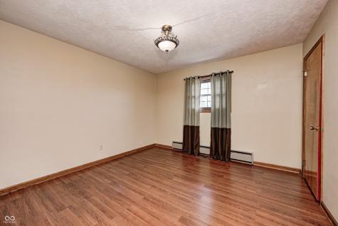 417 N 300 W Greenfield IN 46140