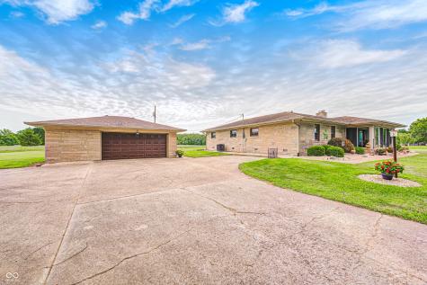 417 N 300 W Greenfield IN 46140