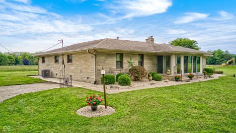 417 N 300 W Greenfield IN 46140