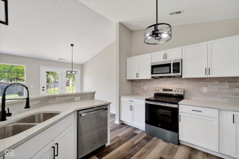 5401 Chestnut Woods Drive Indianapolis IN 46224