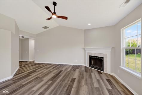 5401 Chestnut Woods Drive Indianapolis IN 46224