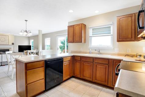 6520 Kingsbury Way Zionsville IN 46077