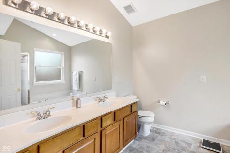 6520 Kingsbury Way Zionsville IN 46077