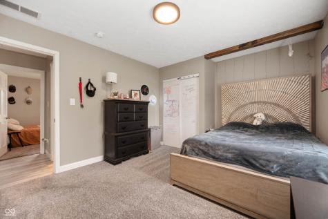 4981 N 500 W Bargersville IN 46106