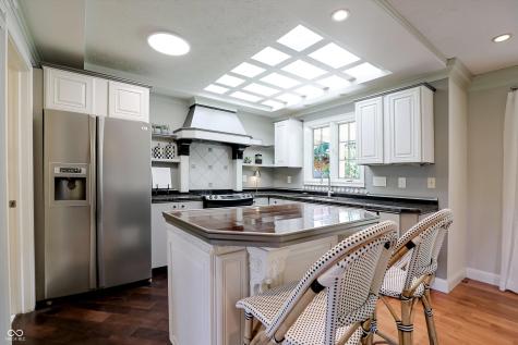8732 Green Branch Lane Indianapolis IN 46256