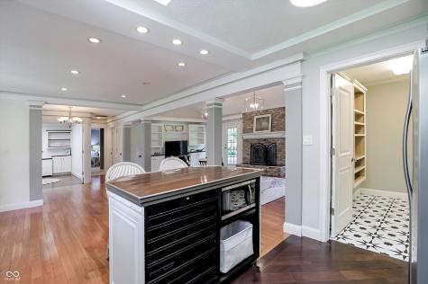 8732 Green Branch Lane Indianapolis IN 46256