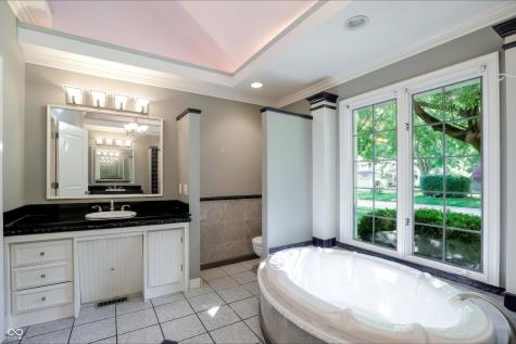 8732 Green Branch Lane Indianapolis IN 46256