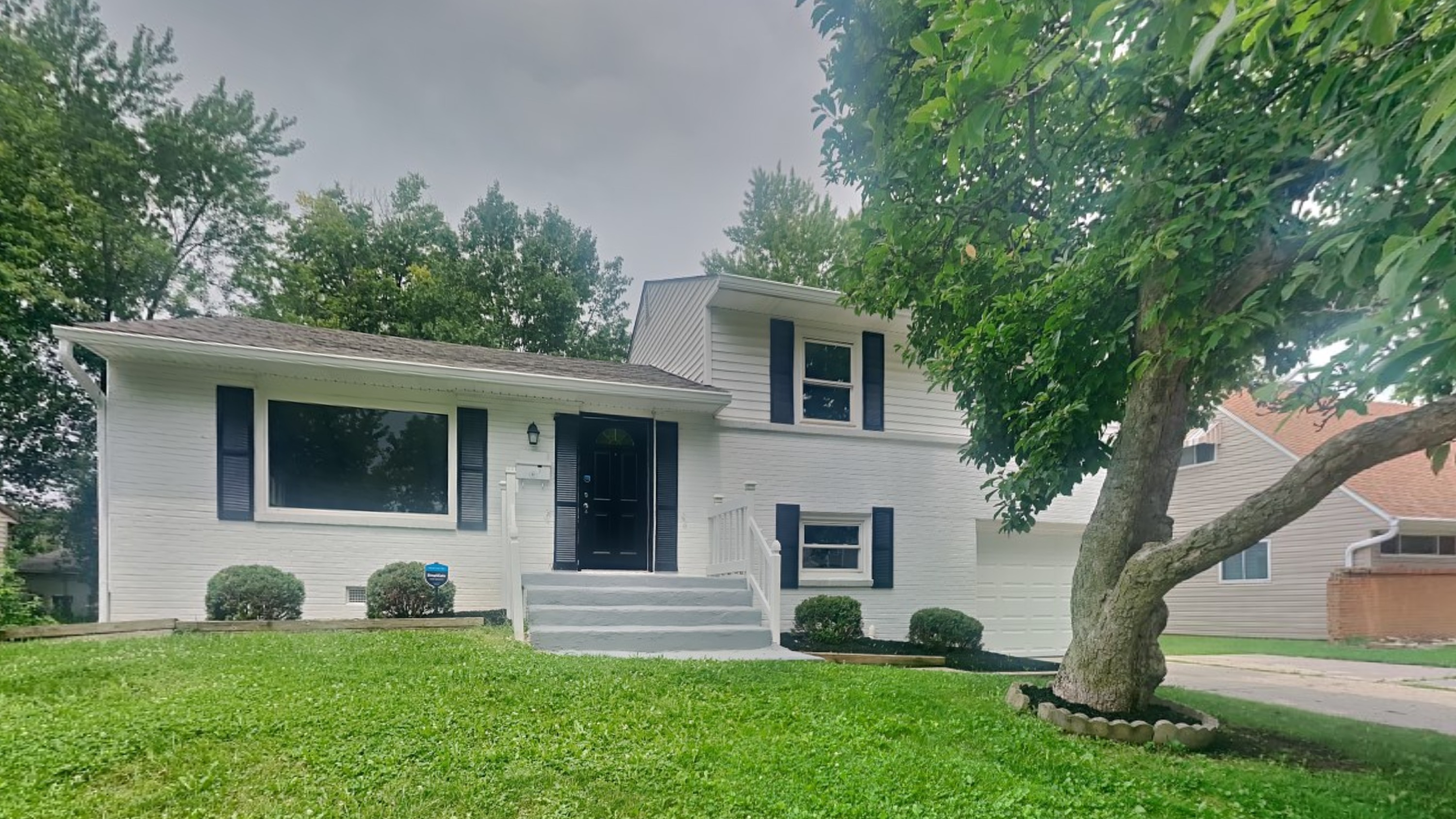 6148 E 43rd Place Indianapolis IN 46226