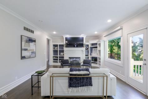 1013 Pine Hill Way Carmel IN 46032