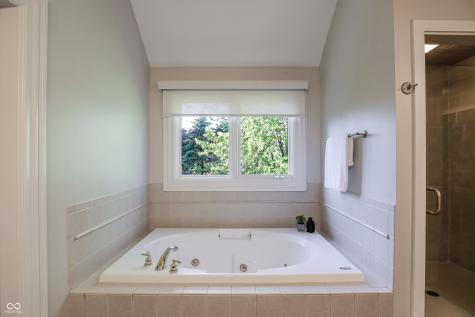 1013 Pine Hill Way Carmel IN 46032