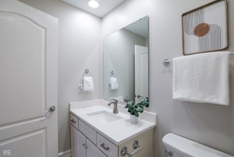 1013 Pine Hill Way Carmel IN 46032