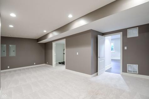 1013 Pine Hill Way Carmel IN 46032