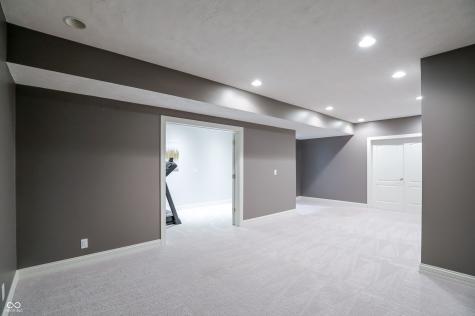 1013 Pine Hill Way Carmel IN 46032