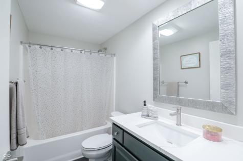 1013 Pine Hill Way Carmel IN 46032