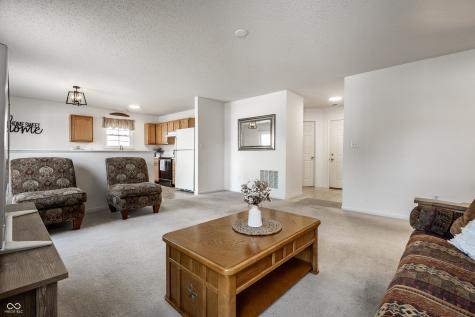 19433 Pathway Pointe Noblesville IN 46062