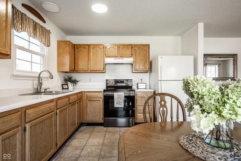 19433 Pathway Pointe Noblesville IN 46062
