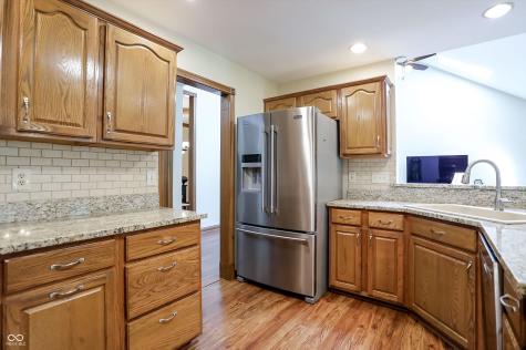 4534 Fairhope Drive Indianapolis IN 46237
