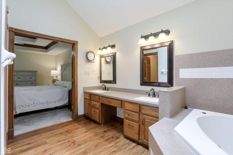 4534 Fairhope Drive Indianapolis IN 46237