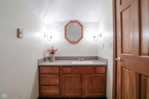 4534 Fairhope Drive Indianapolis IN 46237